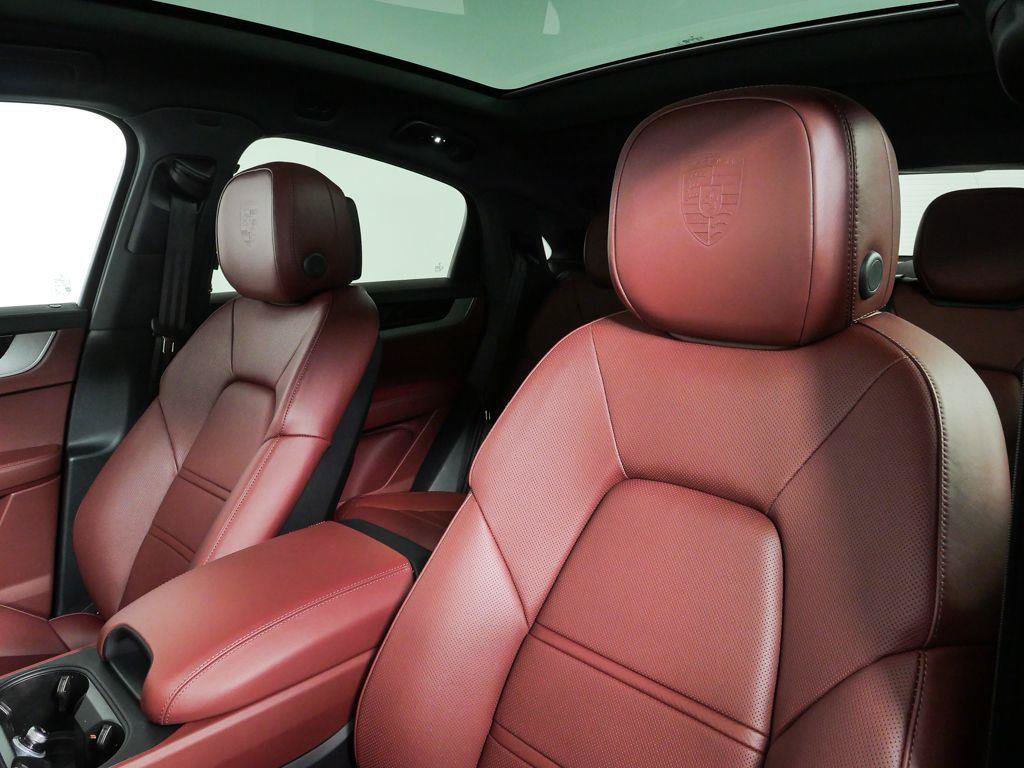 New 2026 Porsche Cayenne S AWD/4WD image 5