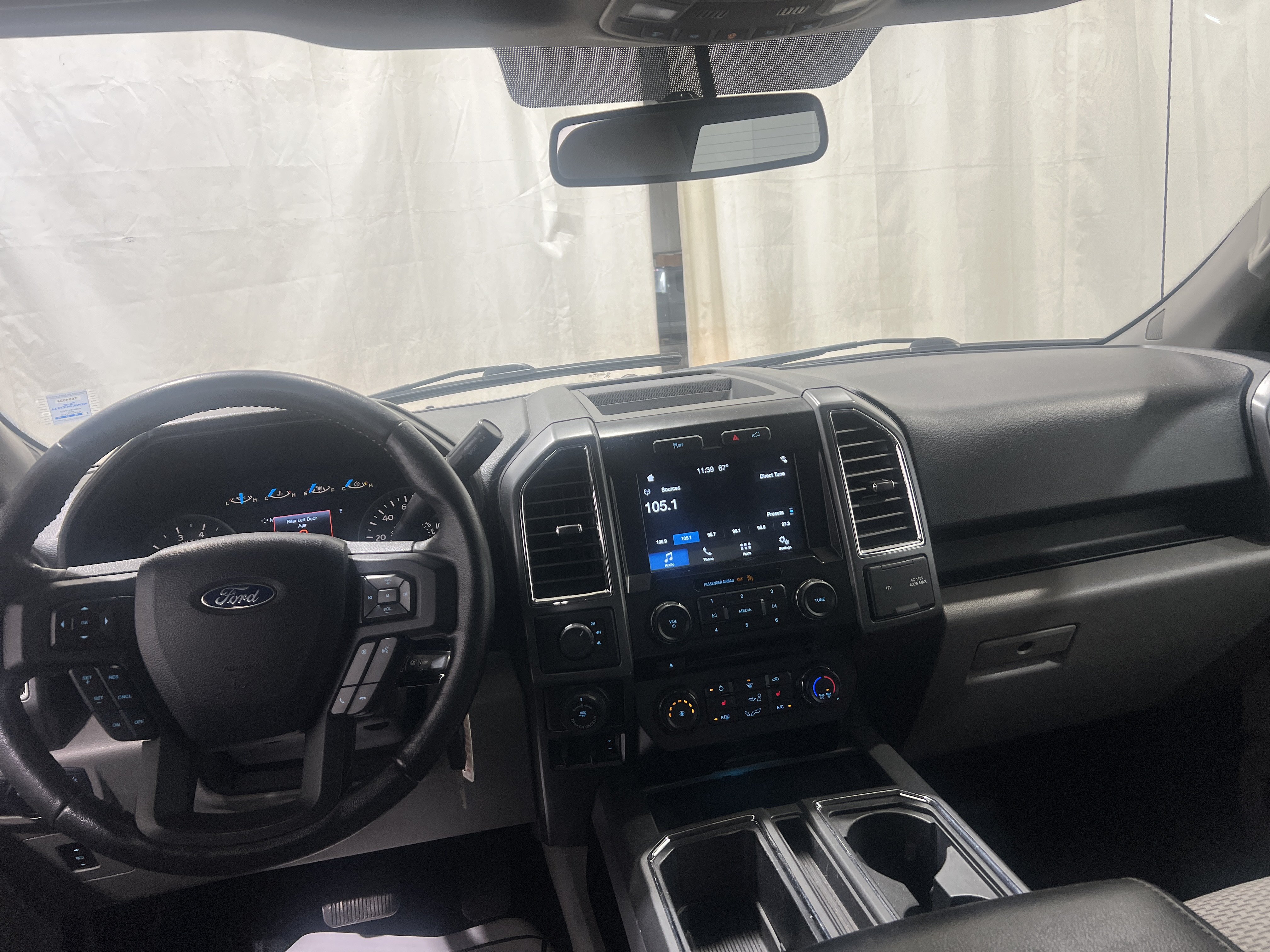 Used 2017 Ford F150 XLT w/ Equipment Group 302A Luxury AWD/4WD image 10