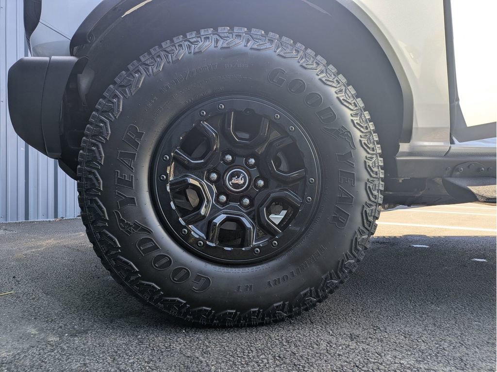Certified 2025 Ford Bronco Badlands image 26