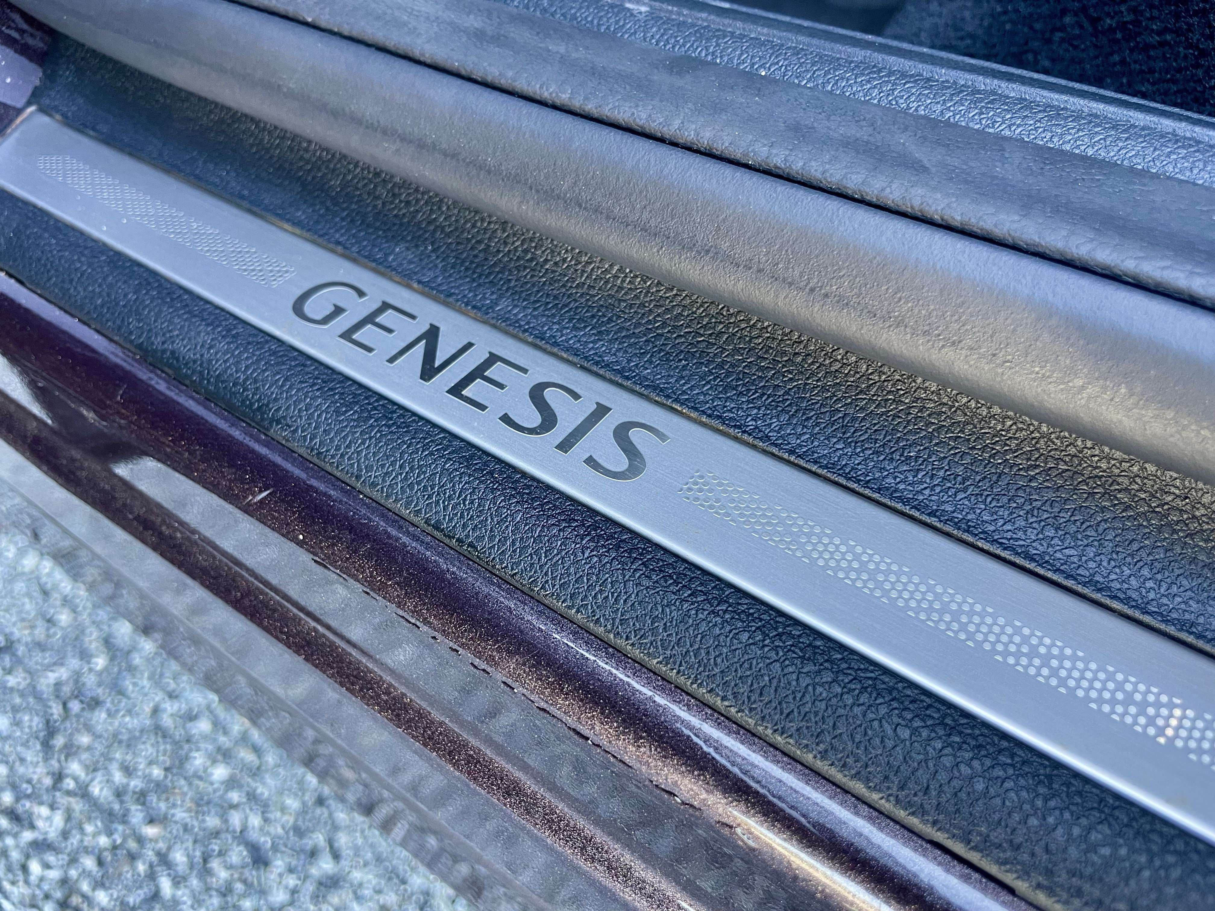 Used 2023 Genesis GV70 2.5T w/ Select Package AWD/4WD image 40