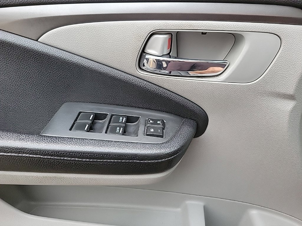 Used 2016 Honda Pilot EX image 12