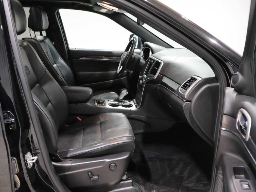 Used 2018 Jeep Grand Cherokee Overland AWD/4WD image 21