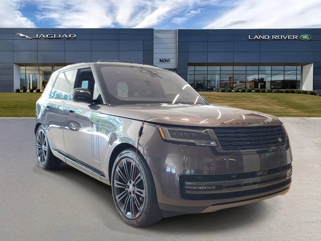 Used 2023 Land Rover Range Rover SE AWD/4WD image 2
