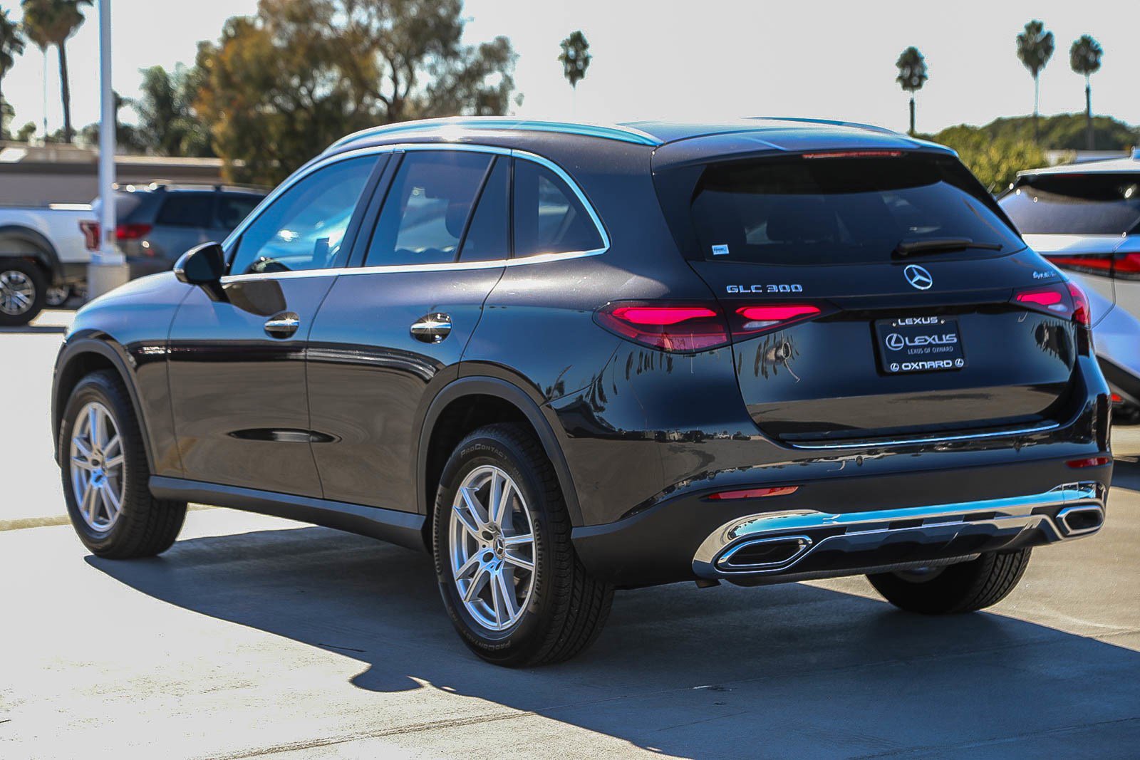 Used 2025 Mercedes-Benz GLC 300 4MATIC image 5