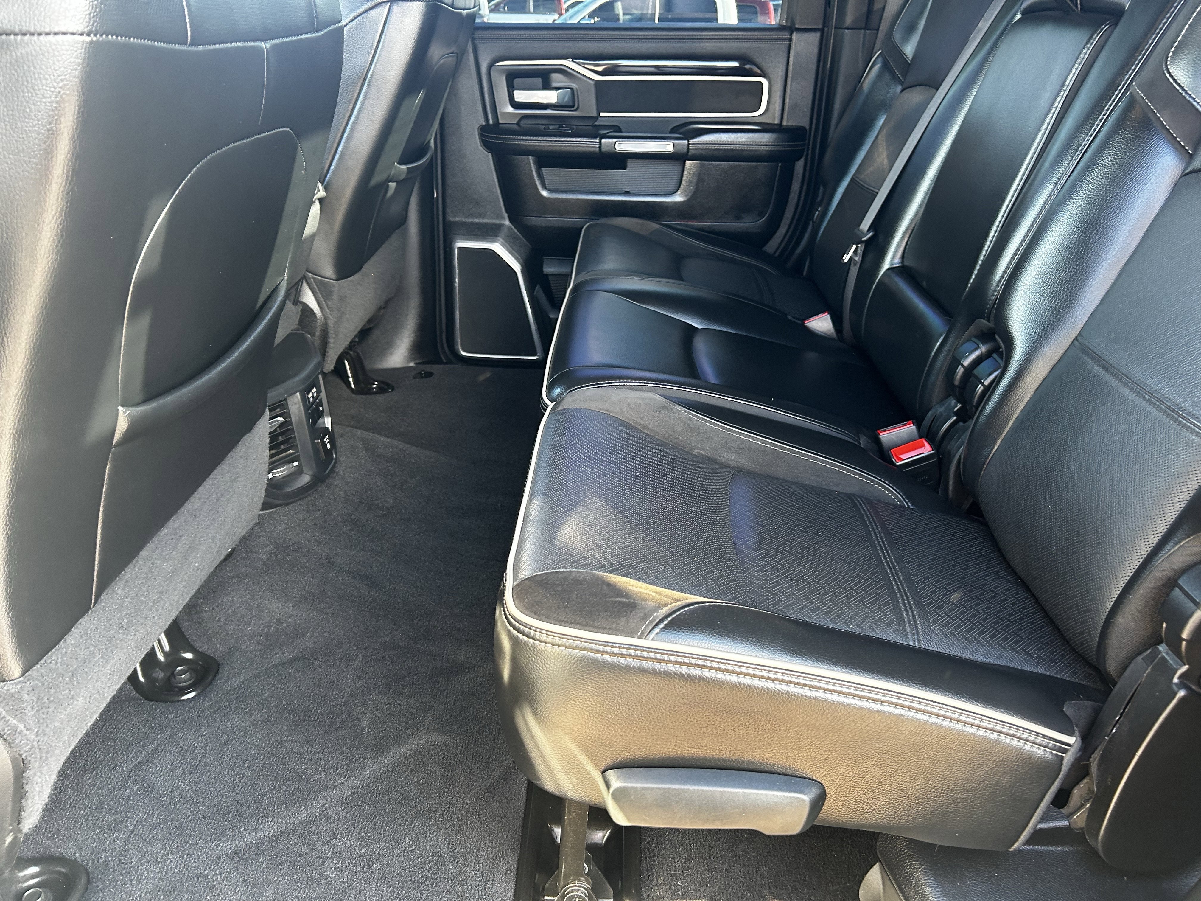 Used 2019 RAM 2500 Laramie image 16