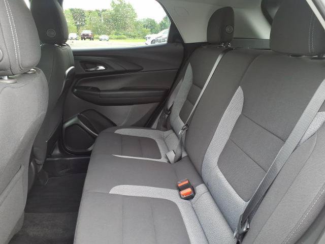 Used 2024 Chevrolet TrailBlazer LT w/ LT Cold Weather Package AWD/4WD image 9