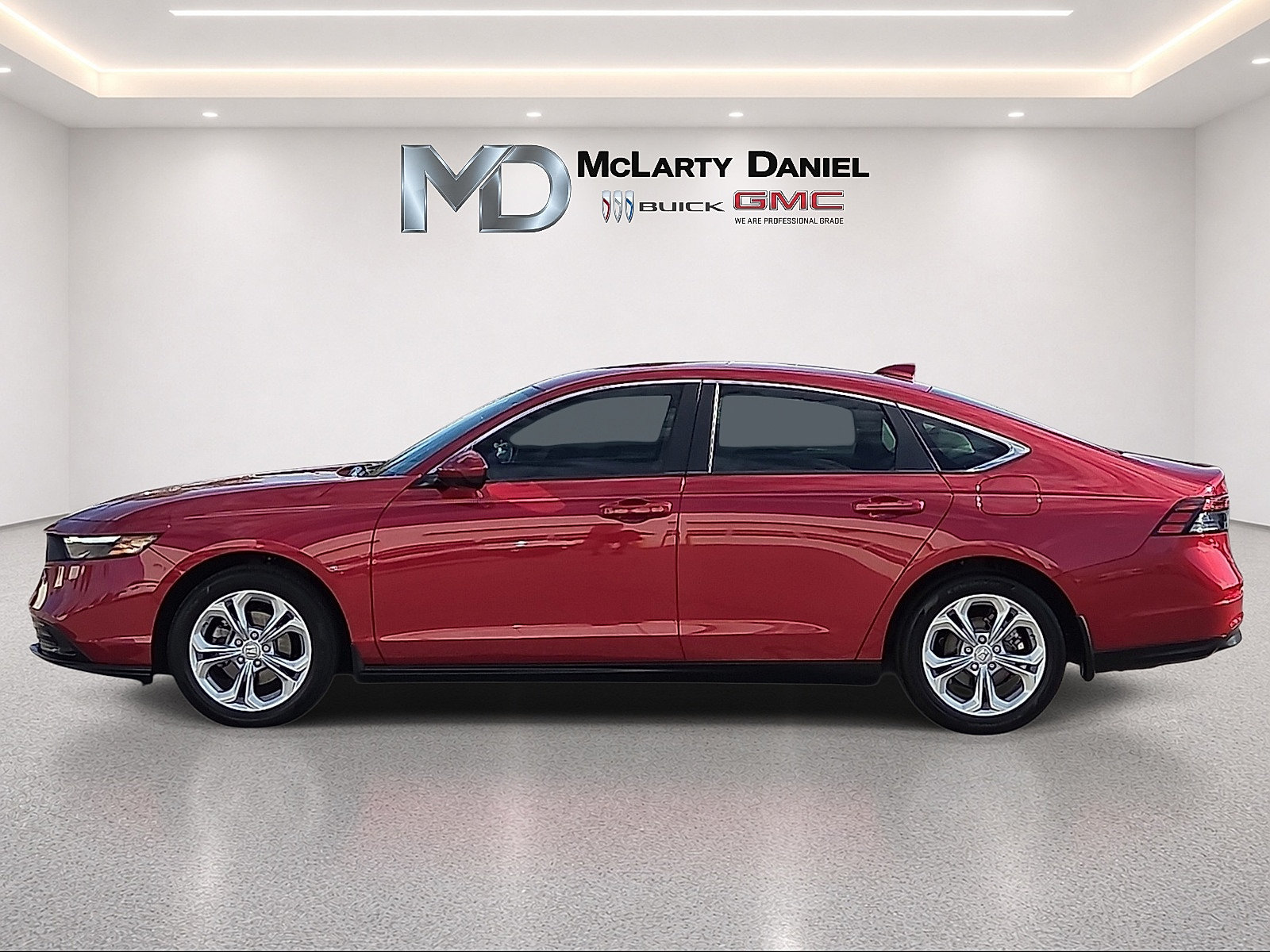 Used 2024 Honda Accord LX image 2