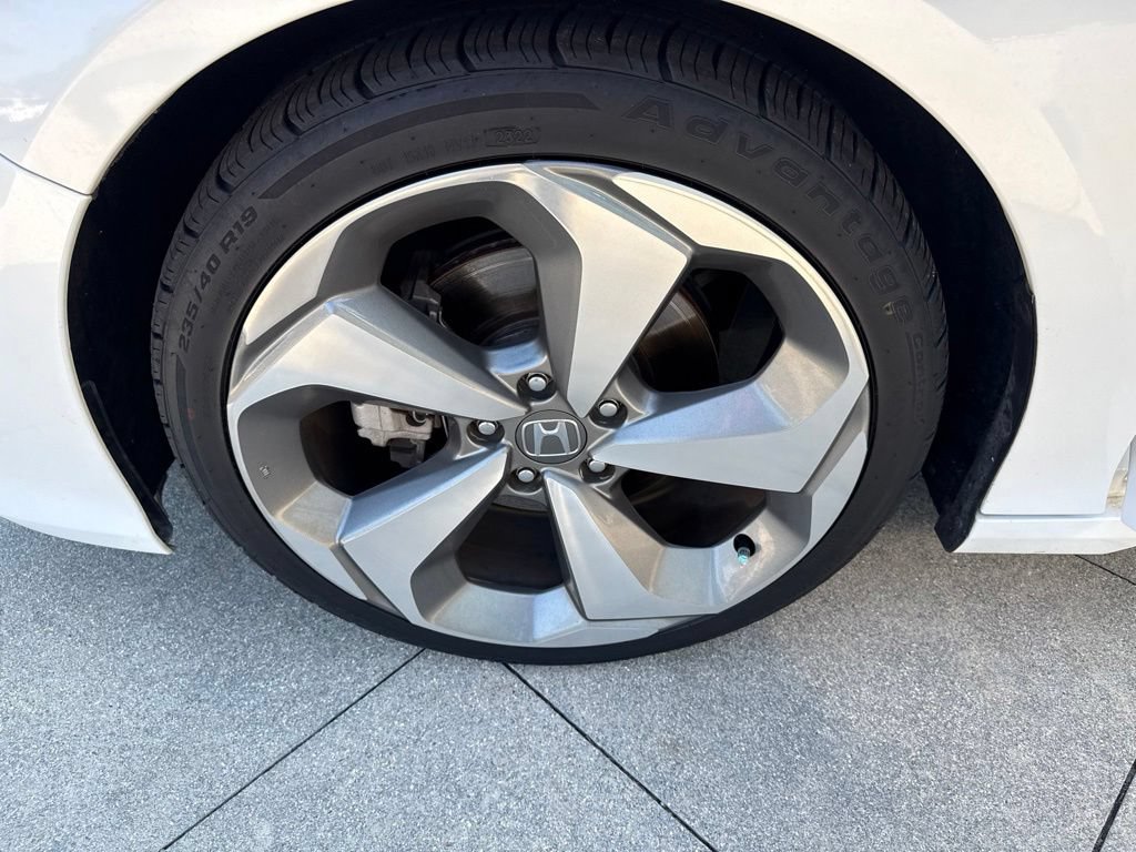 Used 2018 Honda Accord Touring image 23