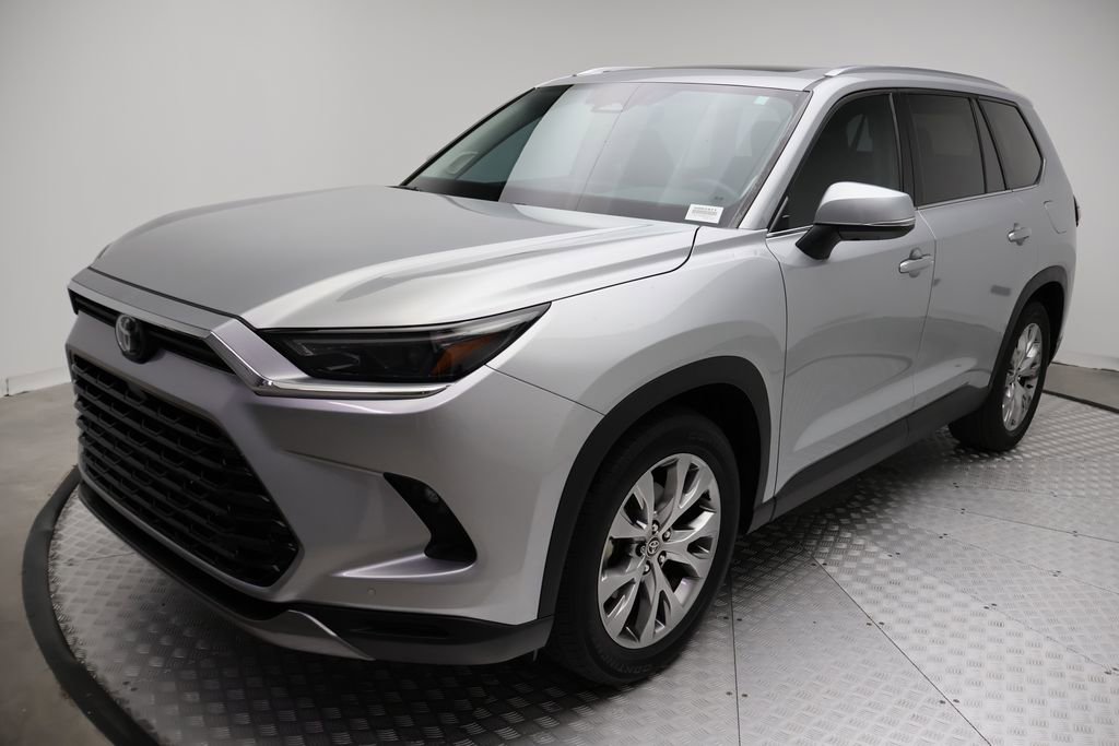 Used 2024 Toyota Grand Highlander Limited image 2