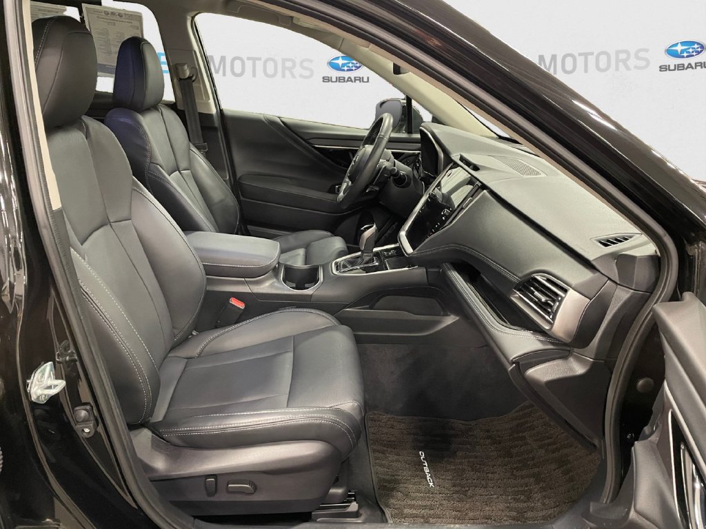 Used 2025 Subaru Outback Limited XT AWD/4WD image 15