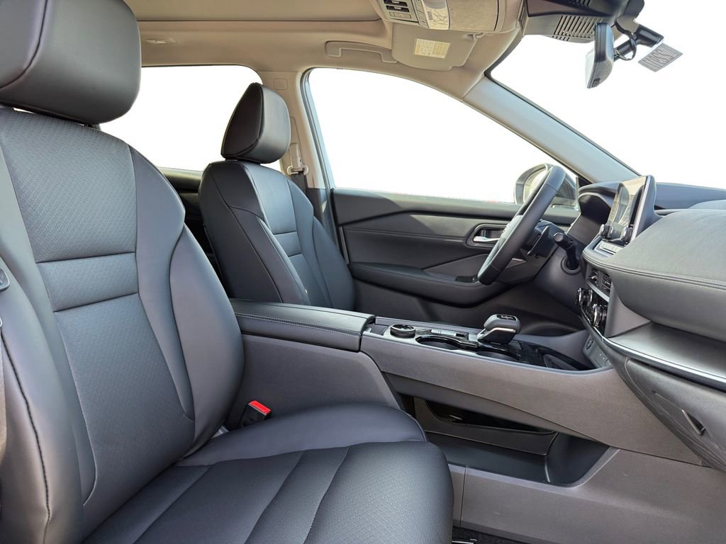 New 2026 Nissan Rogue SV image 15
