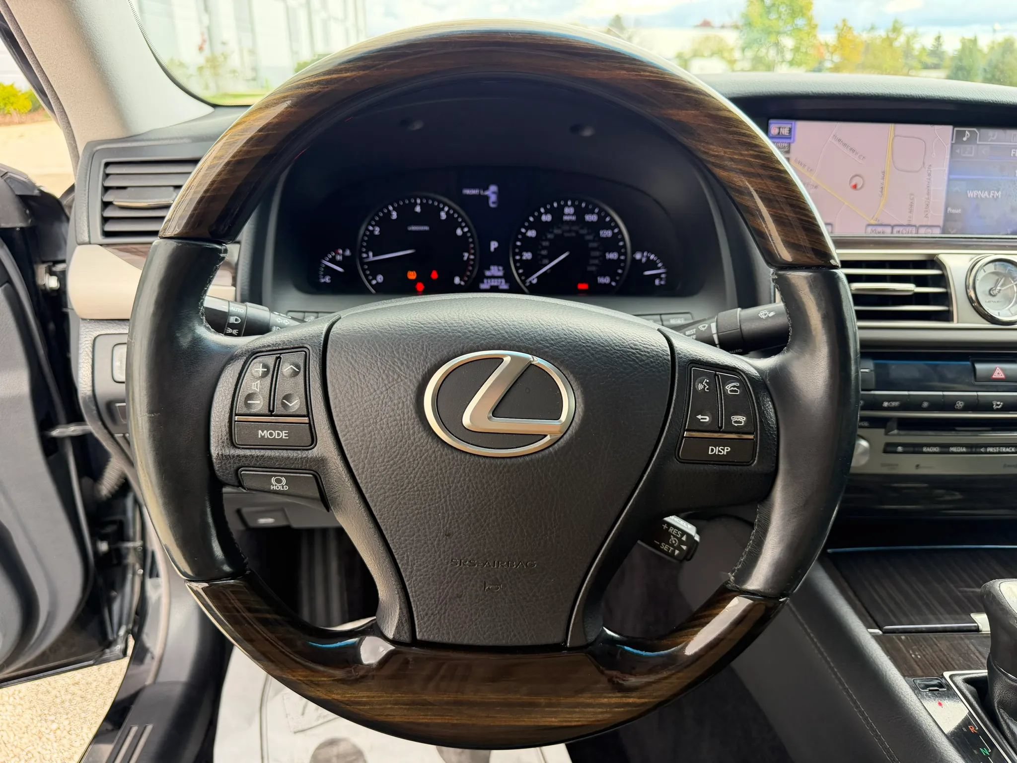 Used 2014 Lexus LS 460 w/ Comfort Package RWD image 27