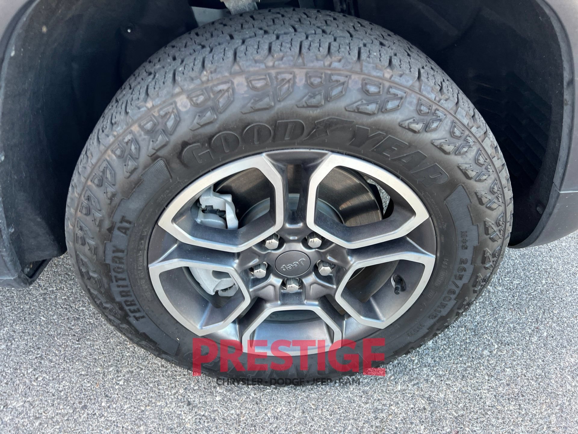 Used 2022 Jeep Grand Cherokee Trailhawk AWD/4WD image 14