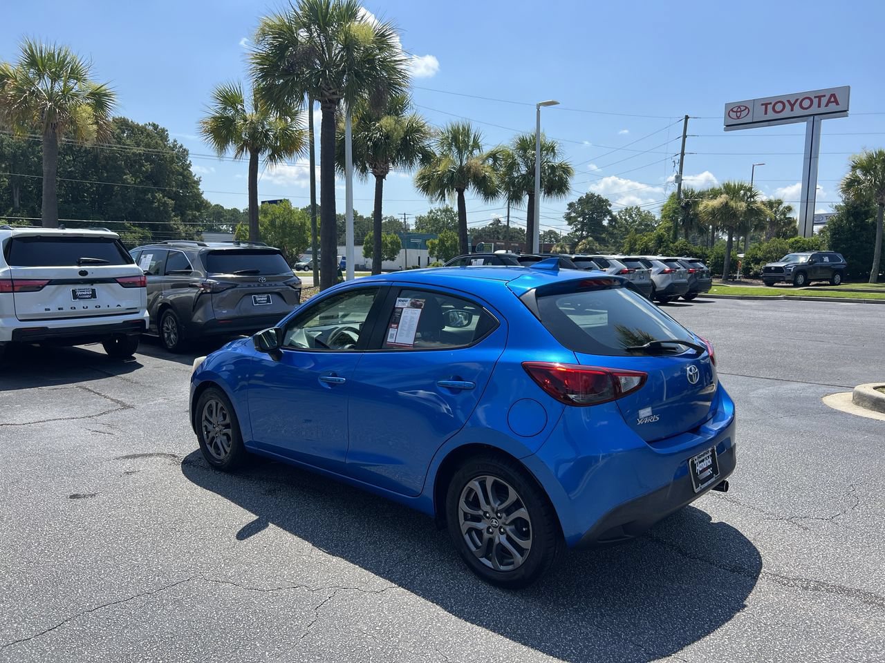 Used 2020 Toyota Yaris LE FWD image 8
