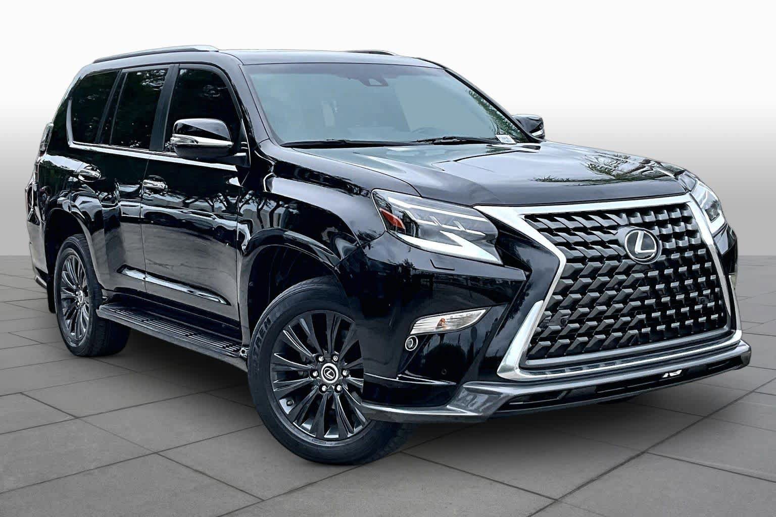 Used 2023 Lexus GX 460 Premium w/ Accessory Package AWD/4WD image 3