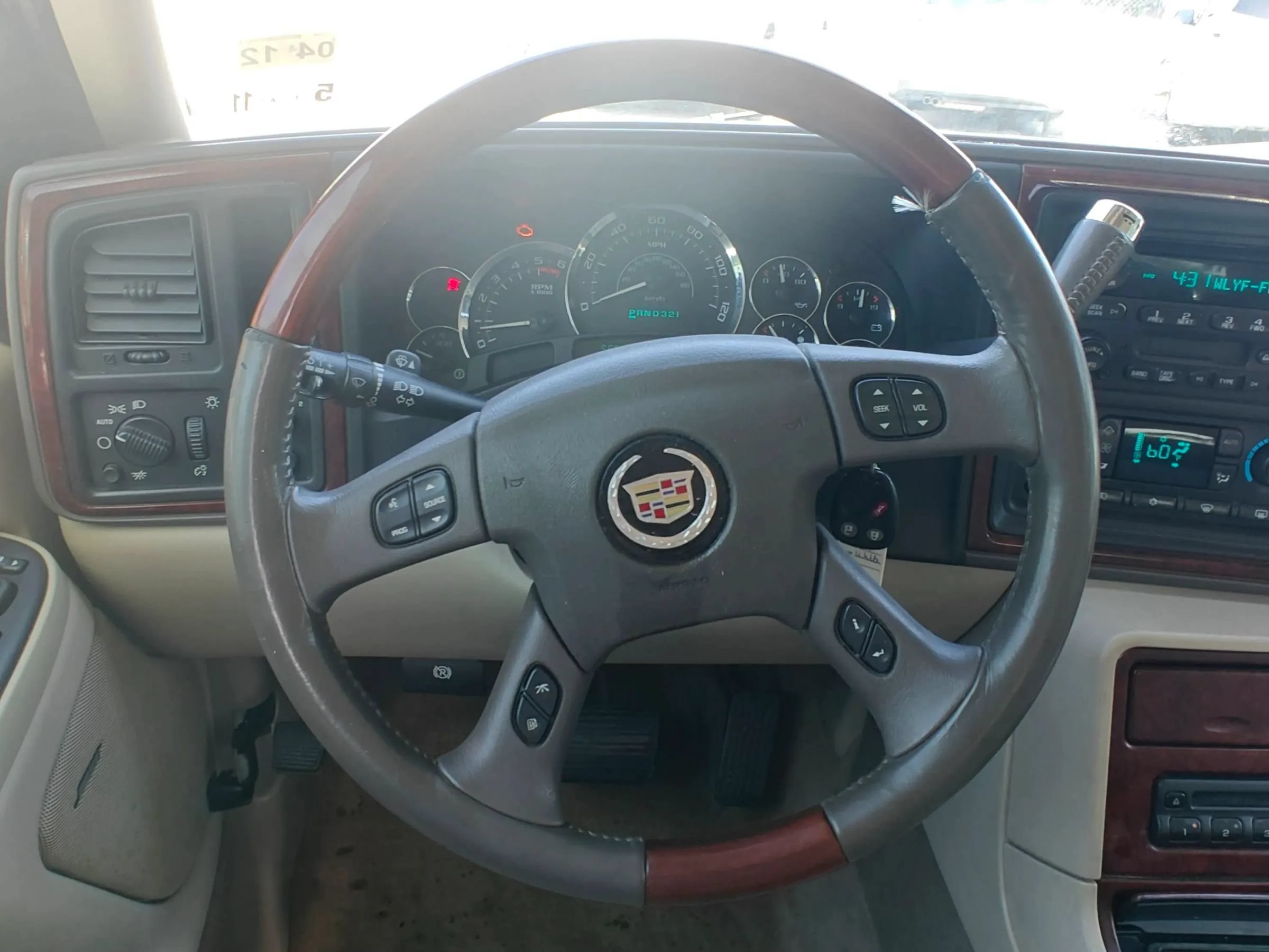Used 2005 Cadillac Escalade 2WD image 22