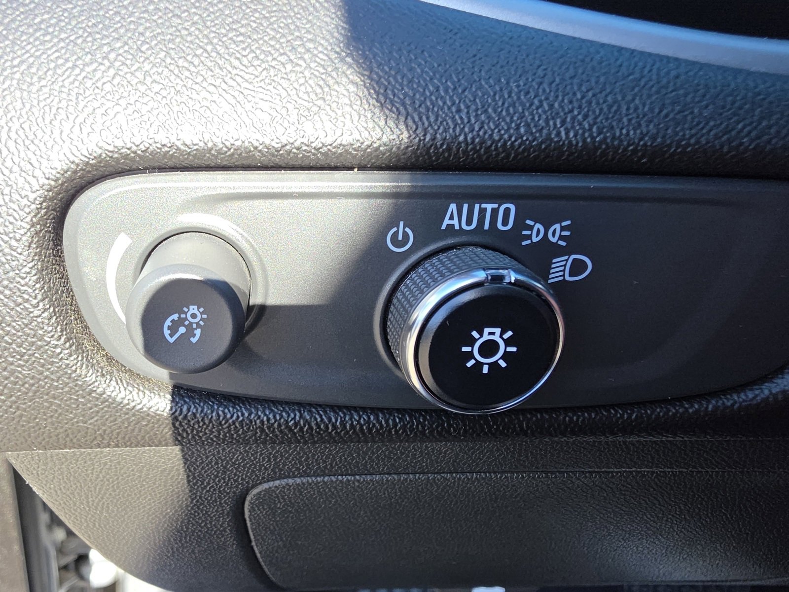 Used 2023 Chevrolet Malibu LT image 5