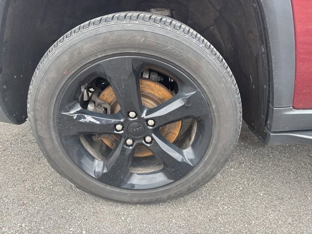 Used 2023 Jeep Grand Cherokee L Laredo image 9