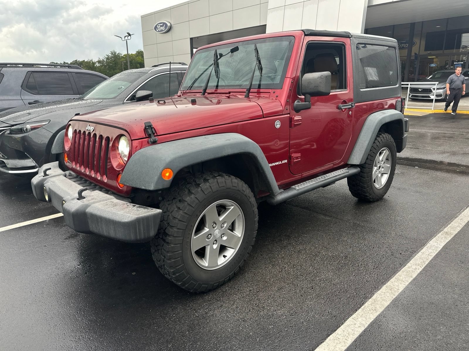 Used 2012 Jeep Wrangler Rubicon w/ PWR Convenience Group AWD/4WD image 3