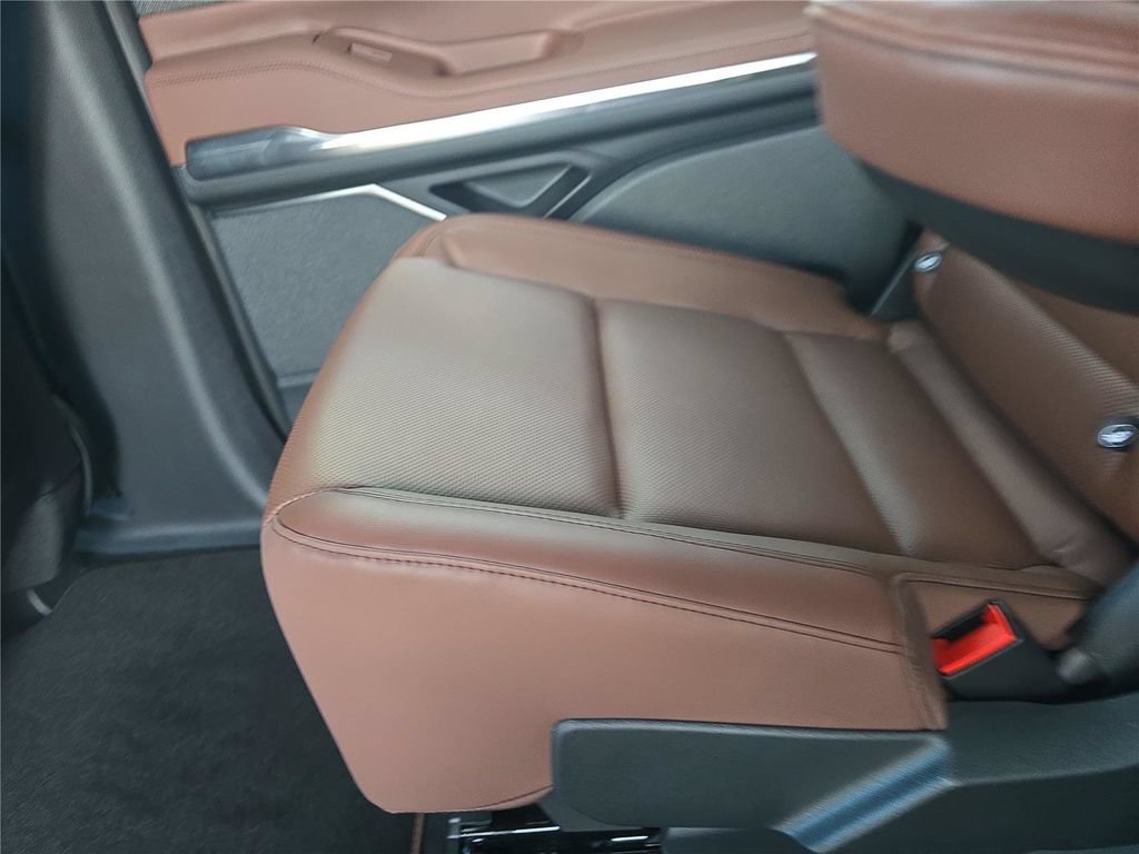 New 2027 Lincoln Navigator L Reserve RWD image 15
