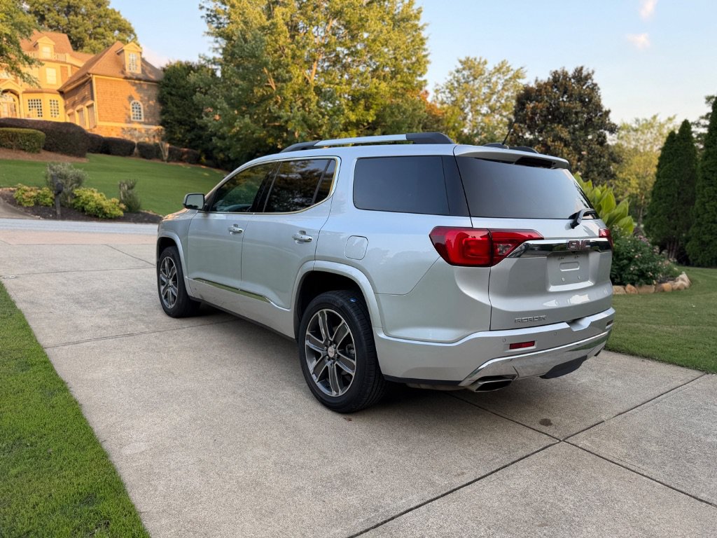 Used 2017 GMC Acadia Denali FWD image 8