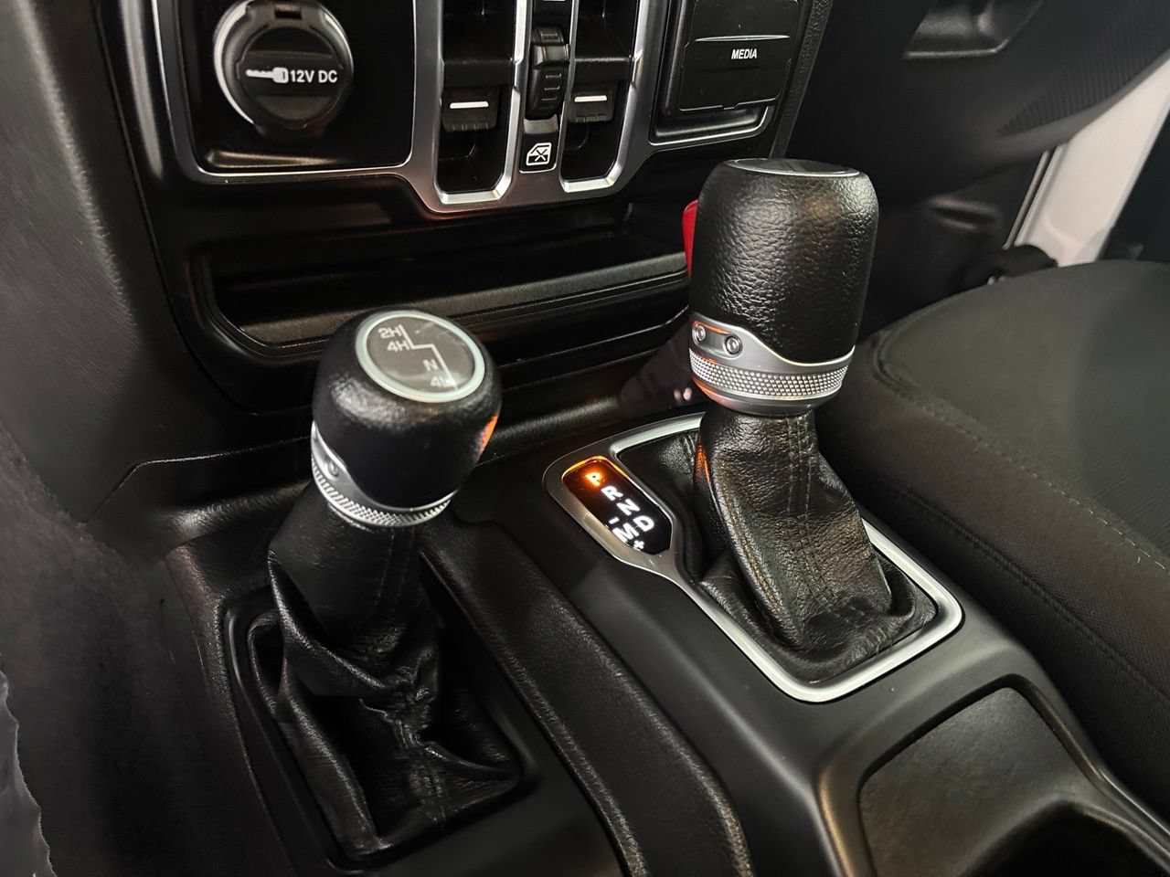 Used 2022 Jeep Gladiator Sport AWD/4WD image 20