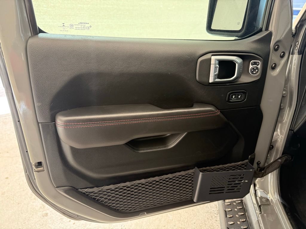 Used 2021 Jeep Wrangler Unlimited Rubicon AWD/4WD image 26