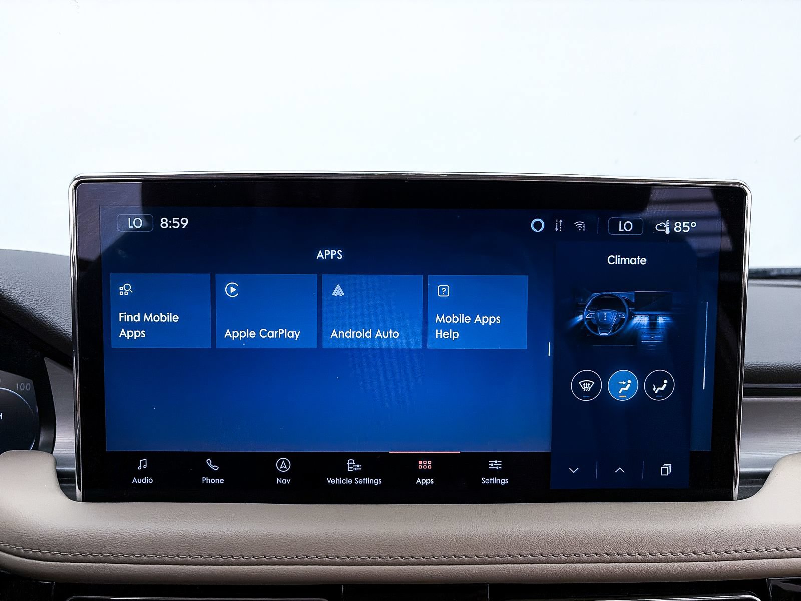 Used 2023 Lincoln Nautilus FWD w/ Premium Package image 7