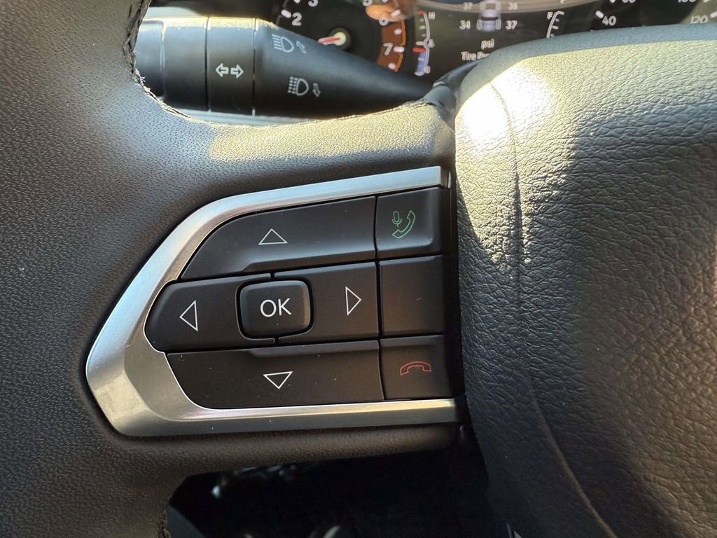 Used 2024 Jeep Compass Limited AWD/4WD image 24