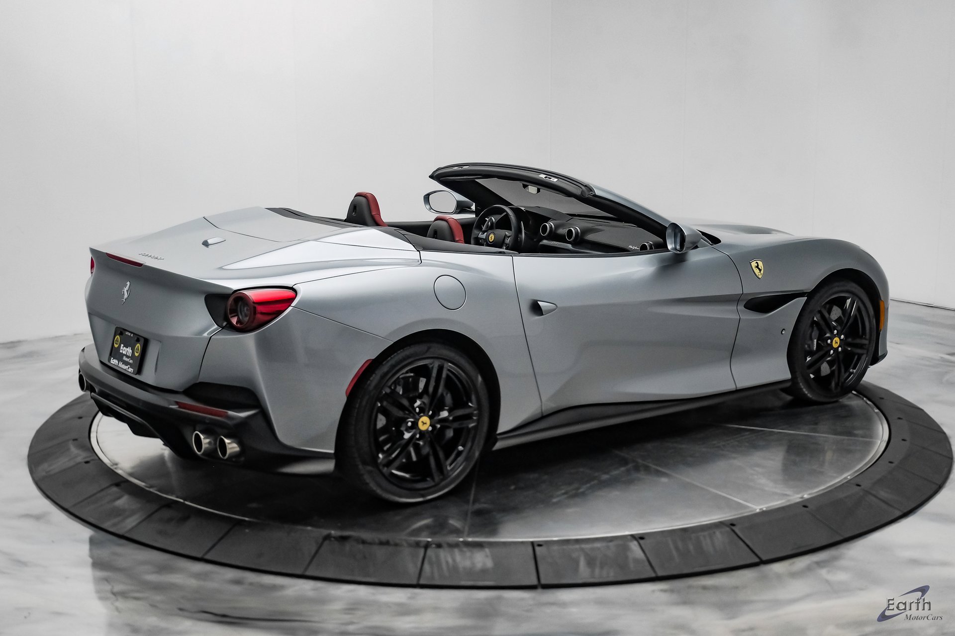 Used 2019 Ferrari Portofino image 20