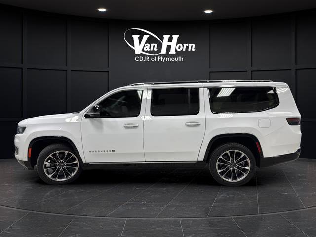 Used 2023 Jeep Wagoneer L Series III w/ Premium Group I image 6