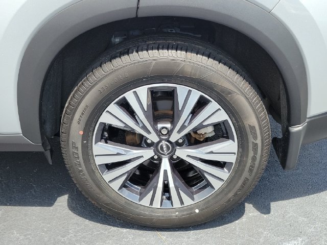 Used 2023 Nissan Rogue SV w/ SV Premium B Package FWD image 8