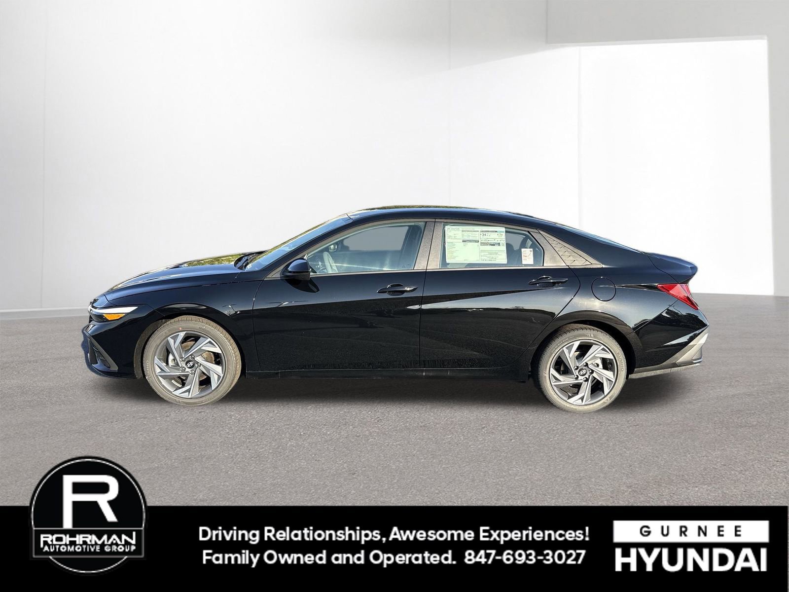 New 2025 Hyundai Elantra Sport w/ Cargo Package image 5