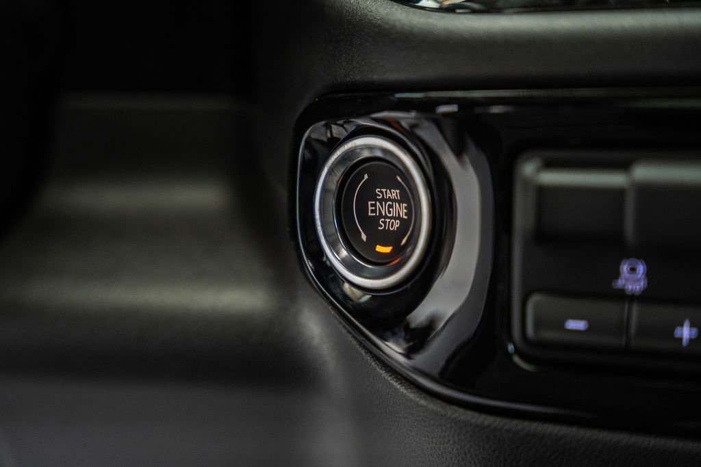 New 2026 Chevrolet Silverado 1500 ZR2 AWD/4WD image 31