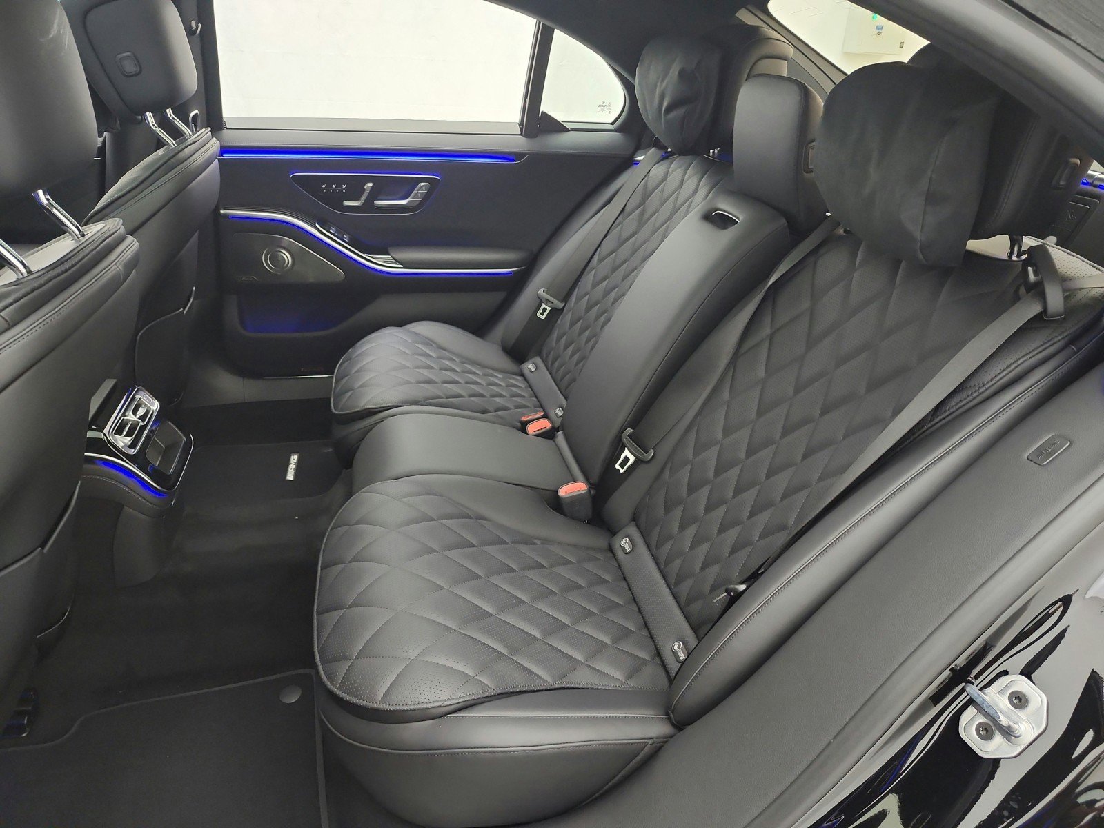 New 2026 Mercedes-Benz S 500 4MATIC image 11