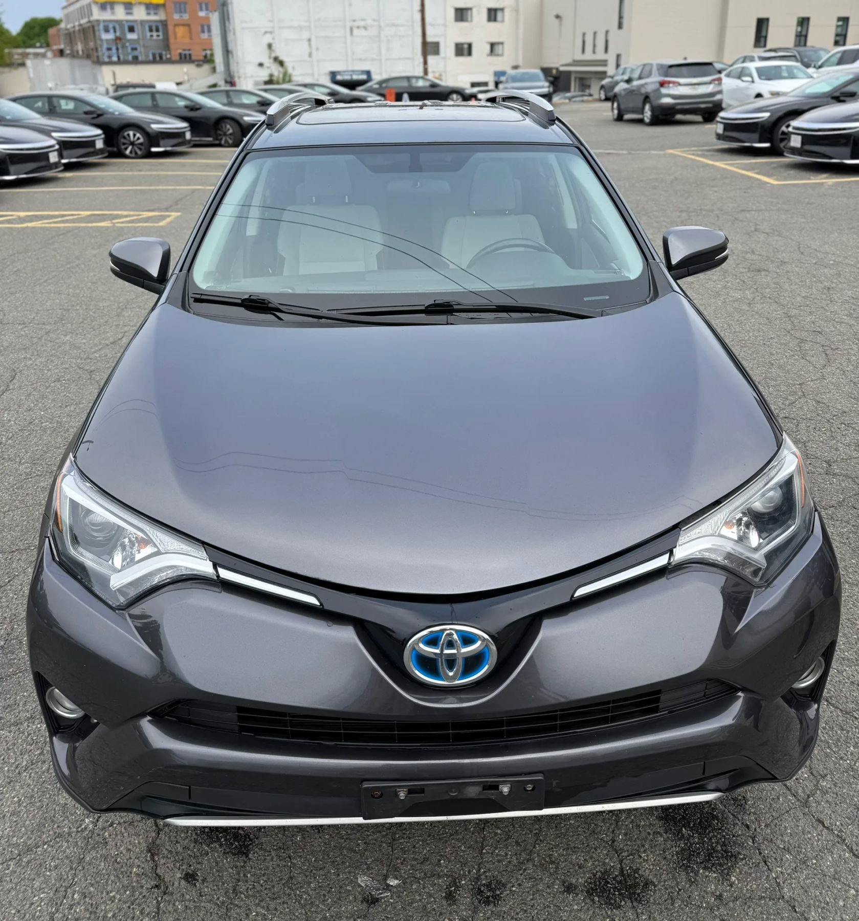 Used 2016 Toyota RAV4 XLE AWD/4WD image 11
