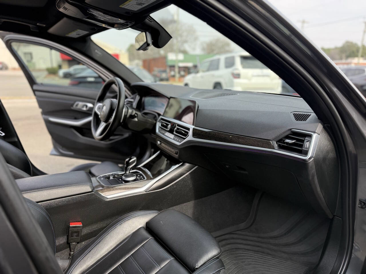 Used 2021 BMW 330i Sedan RWD image 22