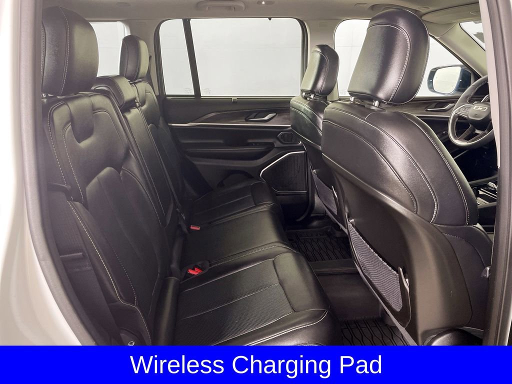 Used 2023 Jeep Grand Cherokee 4WD 4xe w/ Luxury Tech Group II image 32
