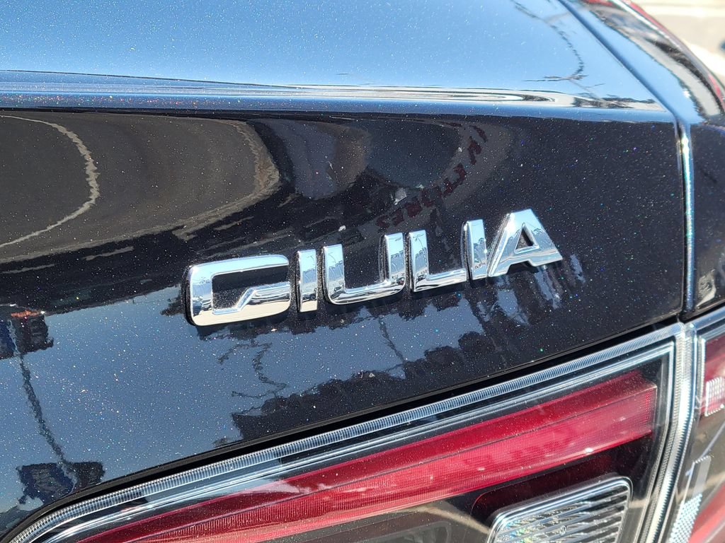 Used 2024 Alfa Romeo Giulia Veloce RWD image 25