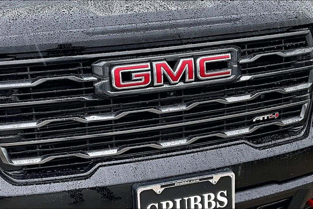 Used 2024 GMC Acadia AT4 w/ Luxury Package image 35