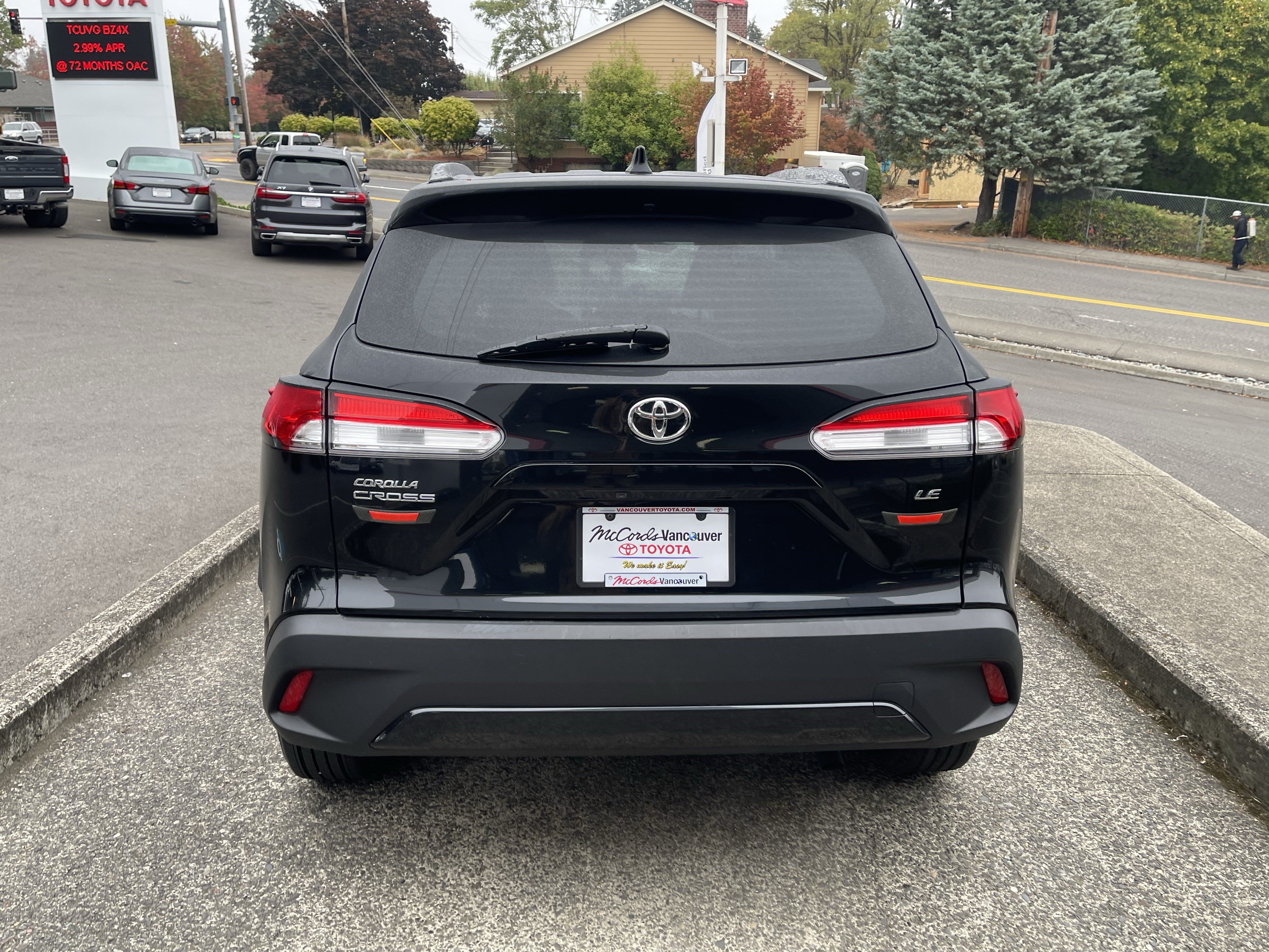 Certified 2023 Toyota Corolla Cross LE FWD image 6