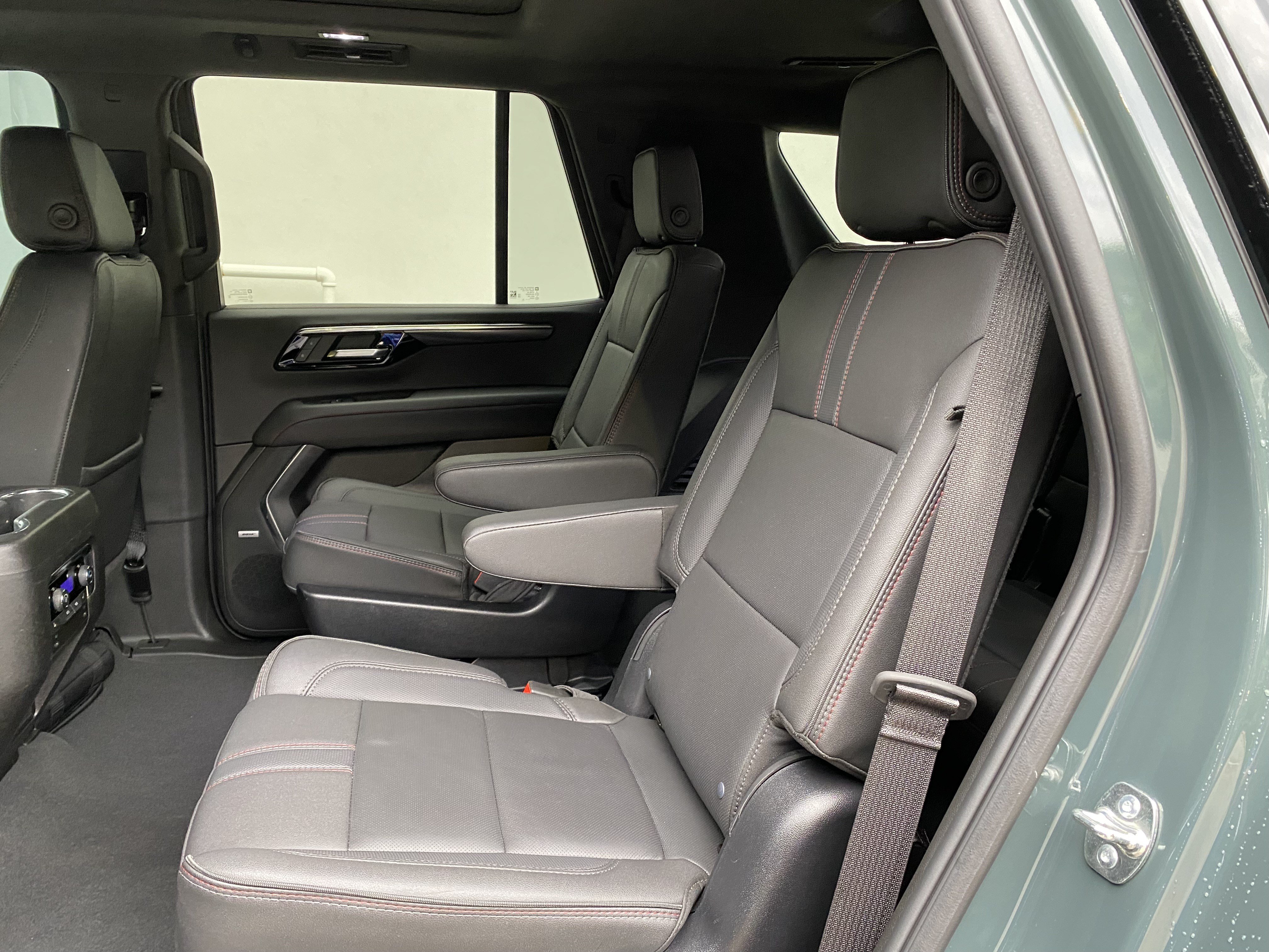 Used 2025 Chevrolet Tahoe RST w/ Comfort Package RWD image 37