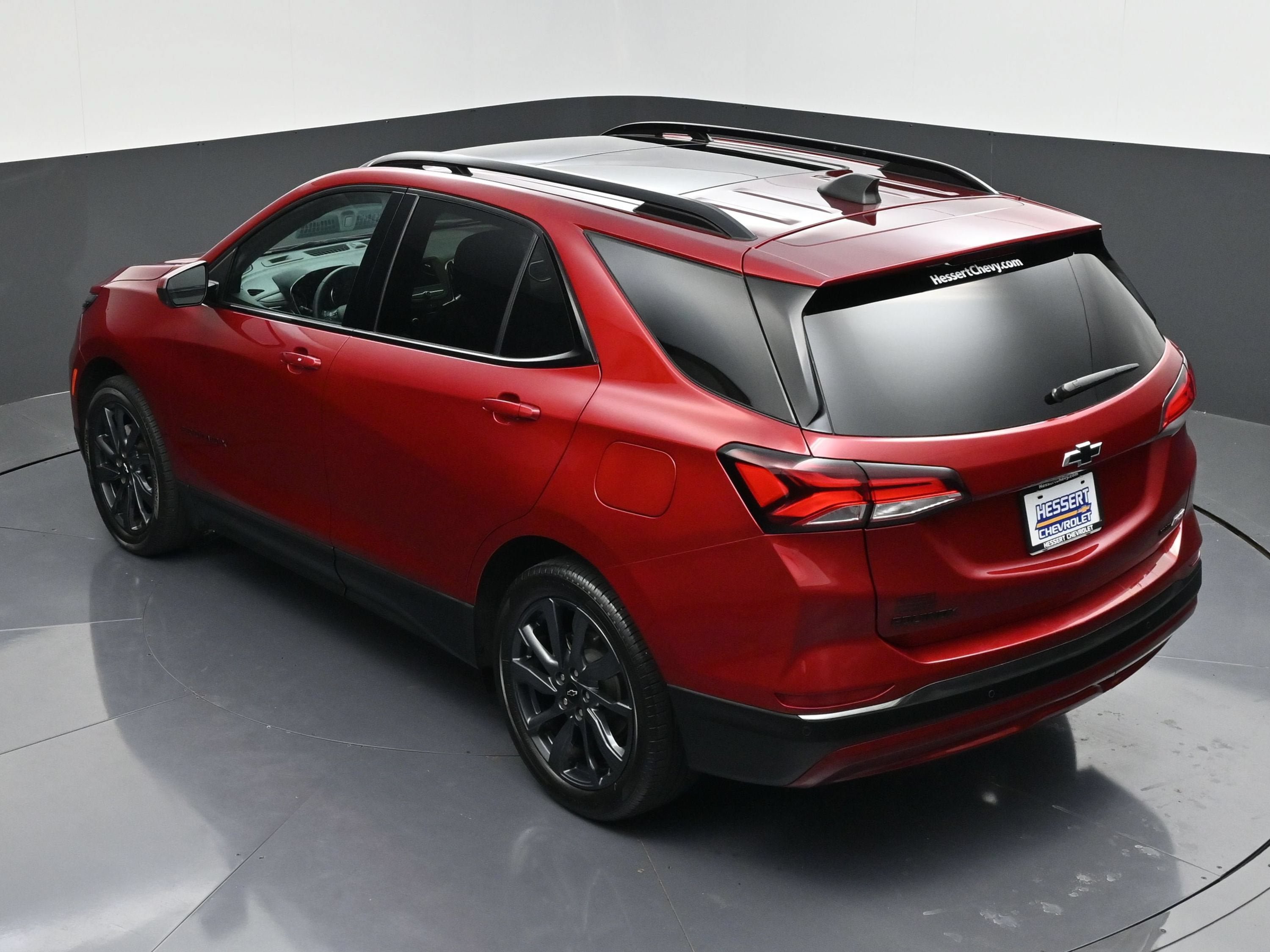 Certified 2023 Chevrolet Equinox RS FWD image 46
