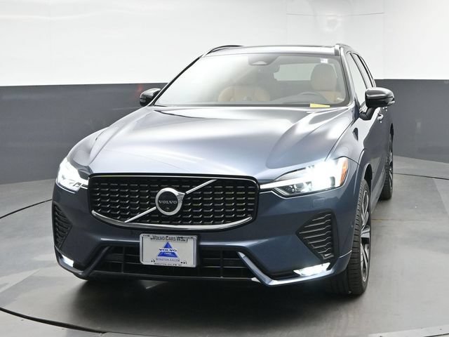 Used 2023 Volvo XC60 B5 Ultimate w/ Climate Package AWD/4WD image 3