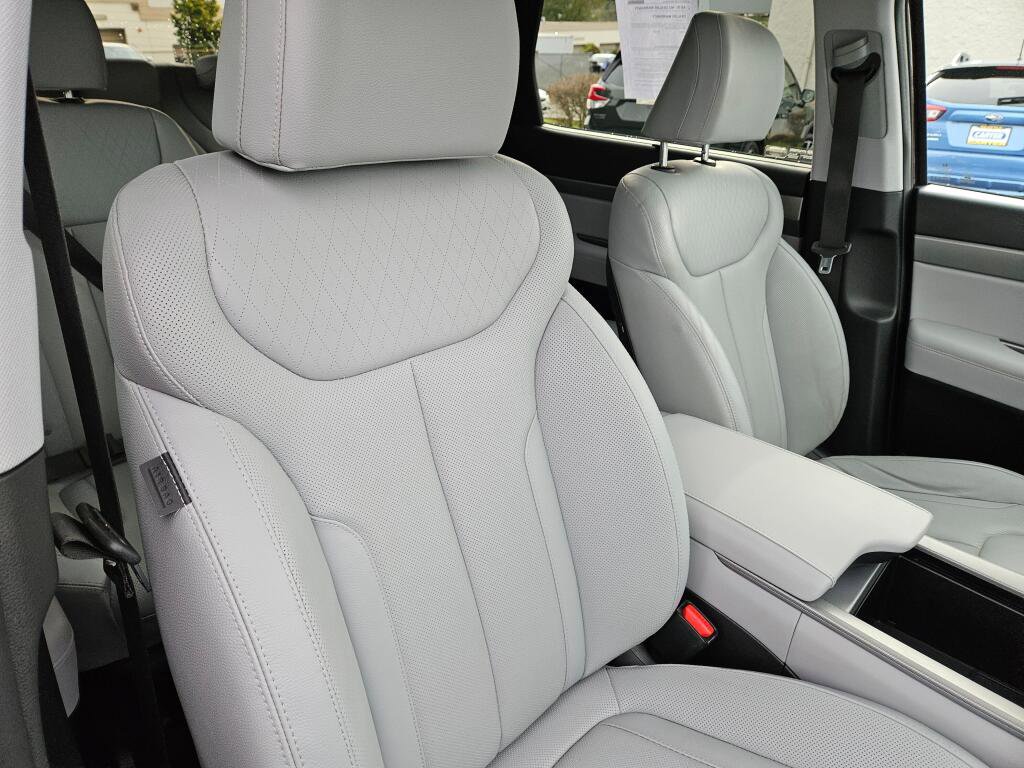 Used 2022 Hyundai Palisade SEL w/ Premium Package image 11