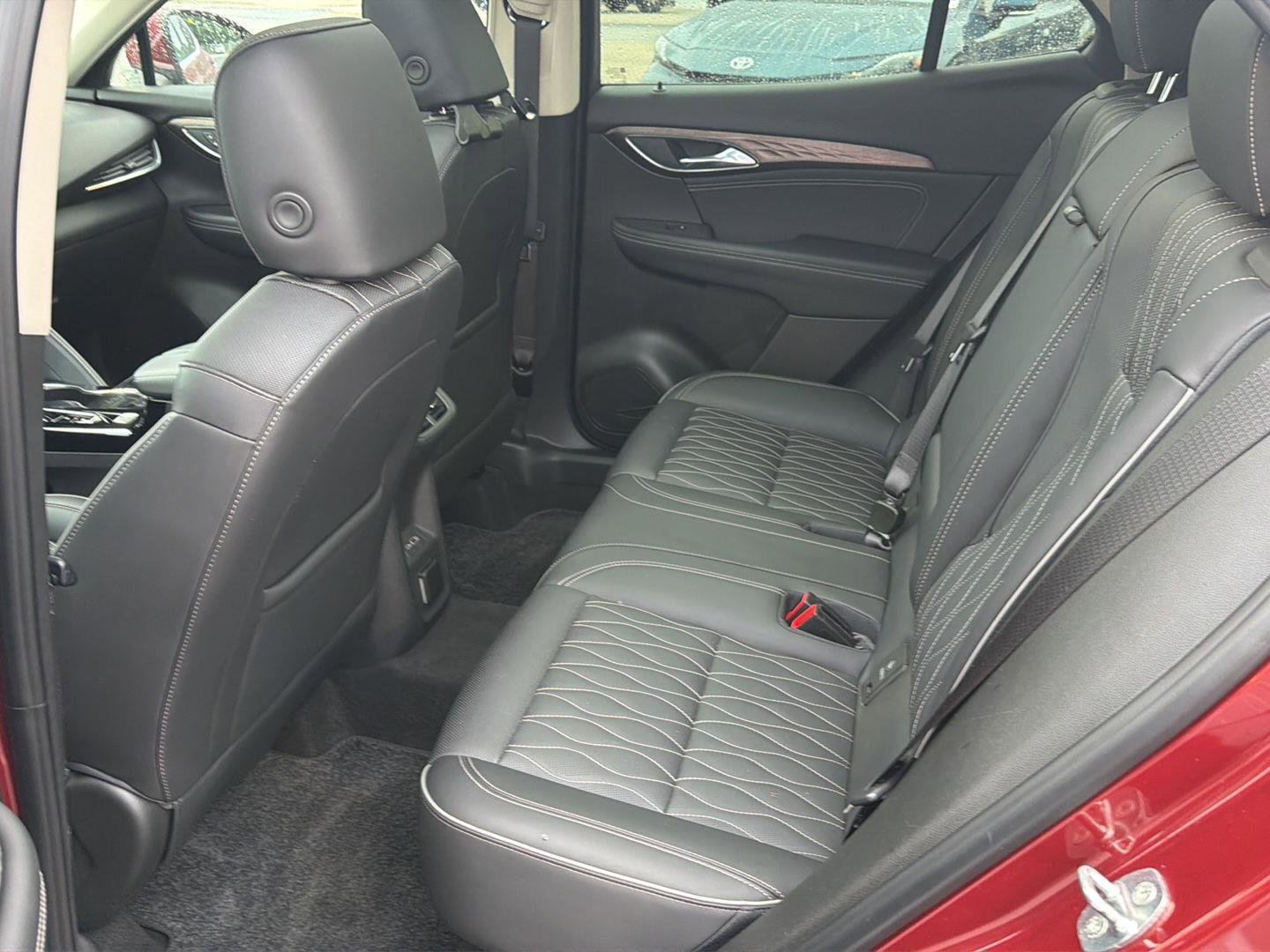 Used 2023 Buick Envision Avenir FWD image 11