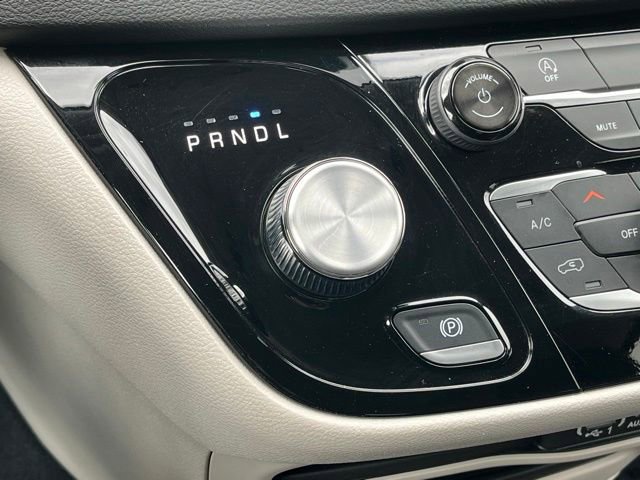 Used 2024 Chrysler Voyager LX FWD image 15