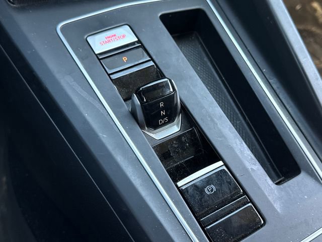 Used 2022 Volkswagen GTI Autobahn FWD image 34