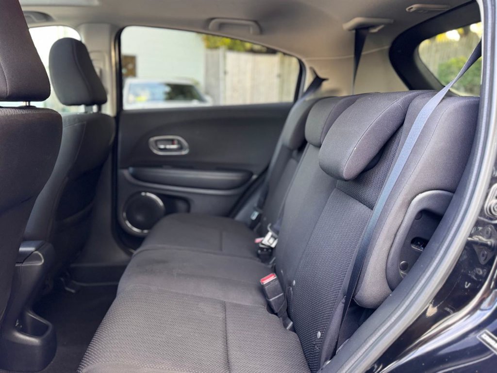 Used 2018 Honda HR-V EX image 22