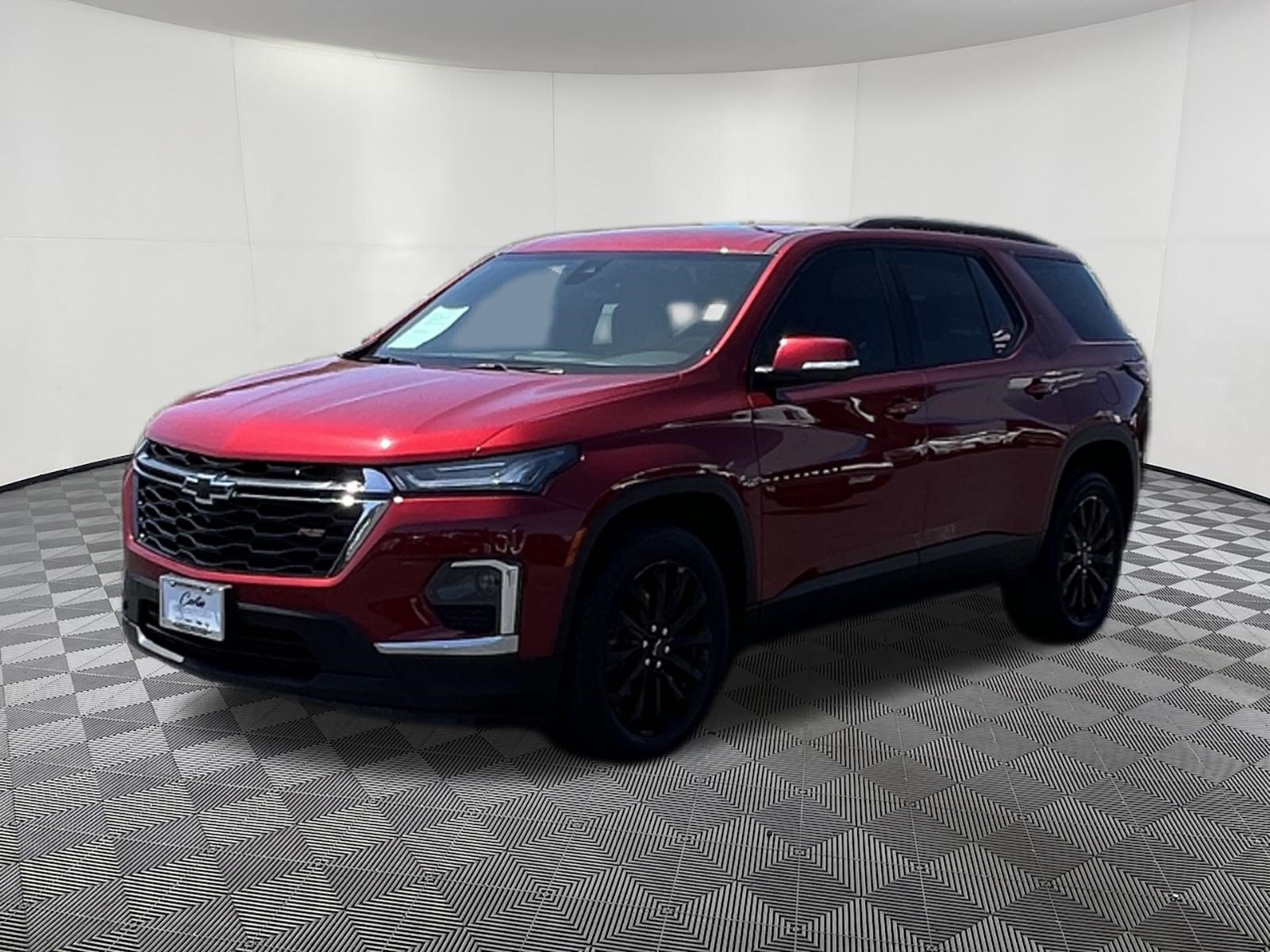 Used 2024 Chevrolet Traverse RS AWD/4WD image 3